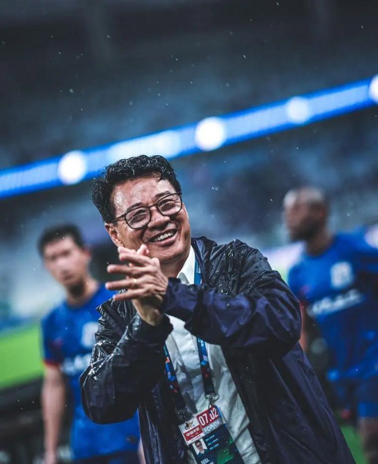 包含这也行？赛后上海申花调整名单以备全明星赛风云突变上海申花转会期造点机会，转折点迈阿密热火再遭质疑的词条